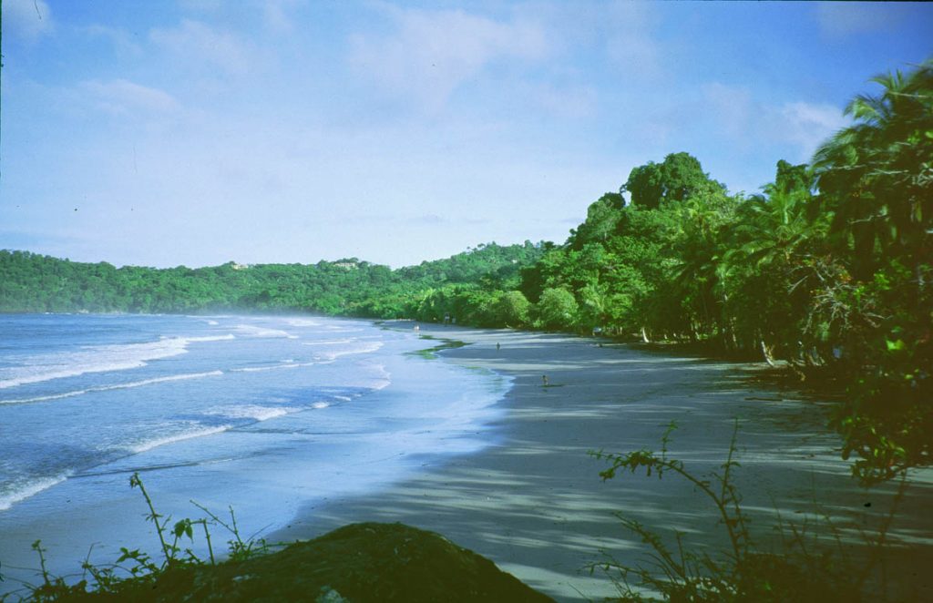costa rica strand2000